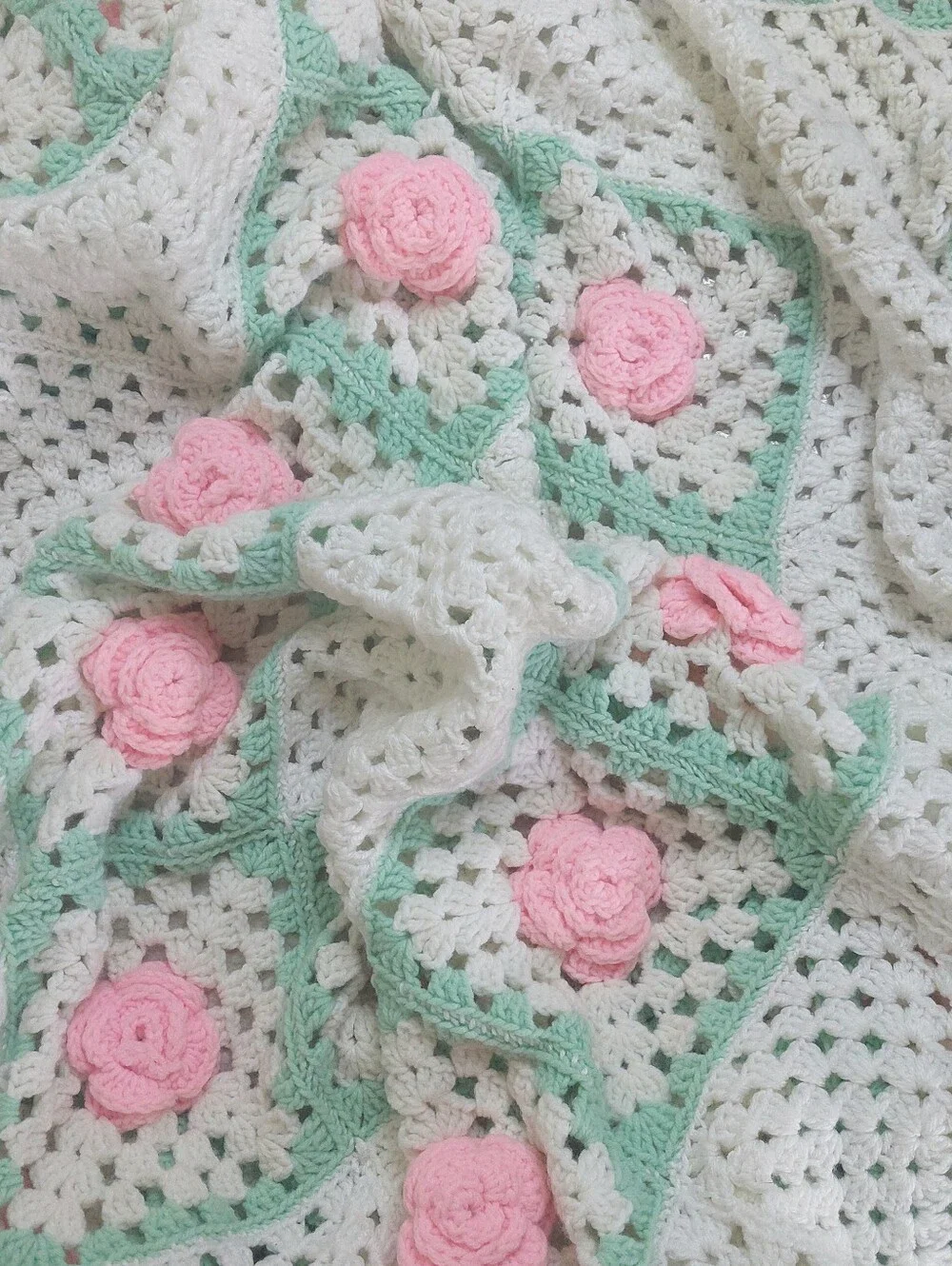 Handmade Knit 3D Pink Rose Throw Blanket! 60